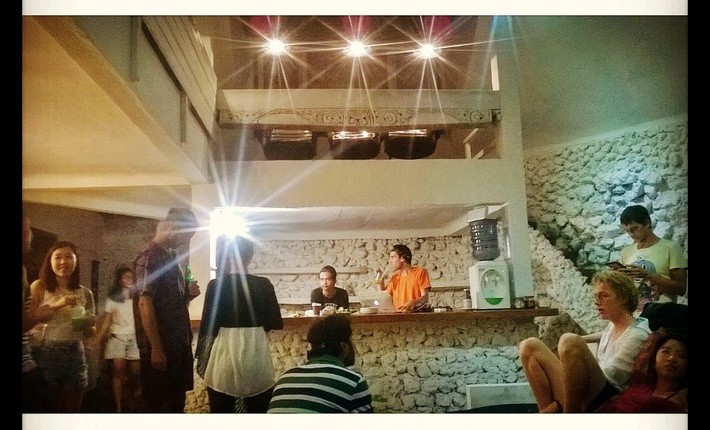 852ff0553e01f89cfcf4efc730e6ba0d-large